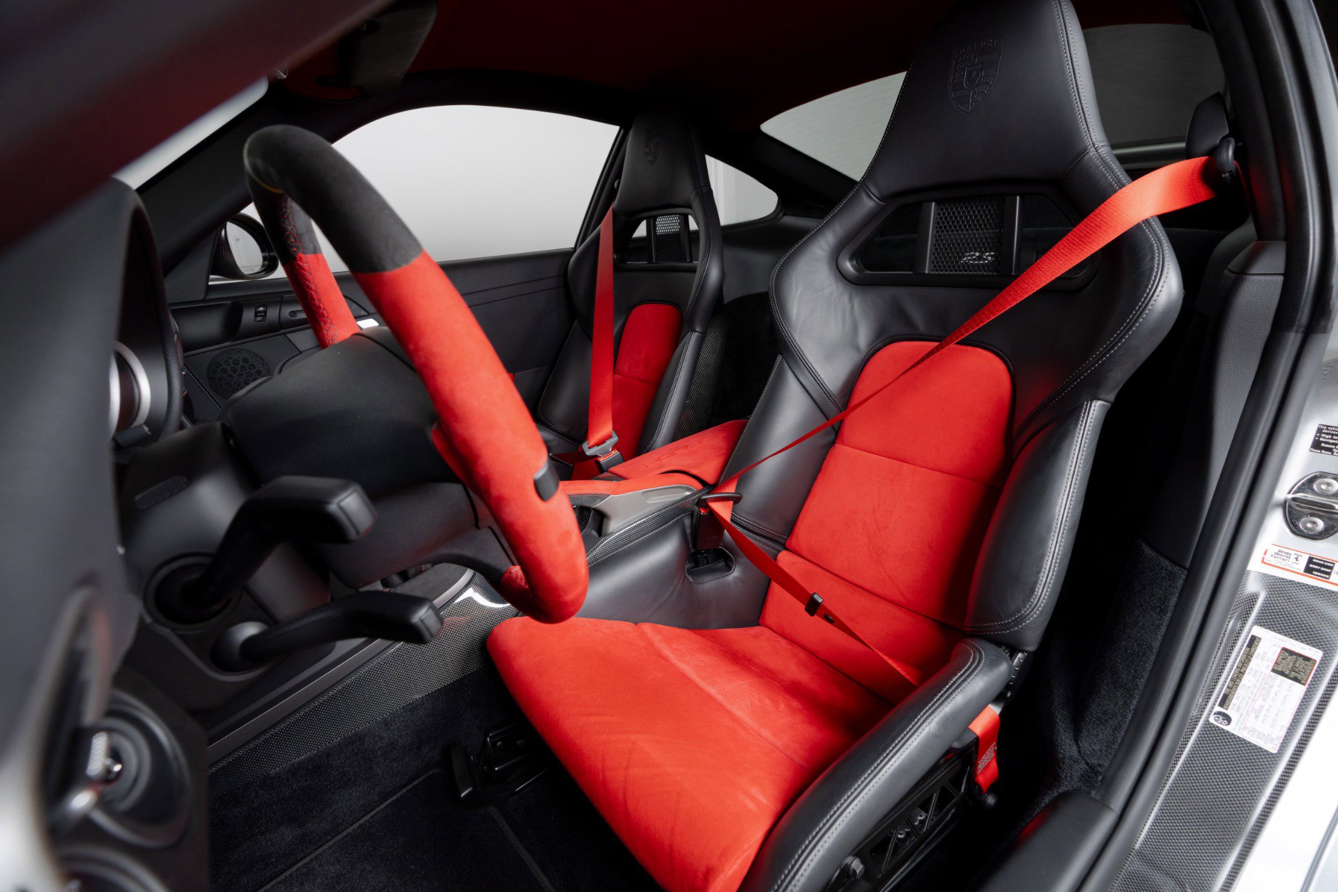 Used 2011 Porsche 911 GT2 RS image 28