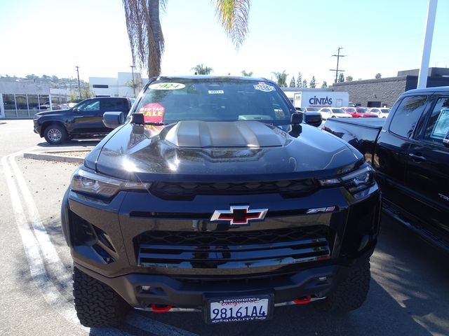 Certified 2024 Chevrolet Colorado ZR2 w/ ZR2 Convenience Package III AWD/4WD image 6