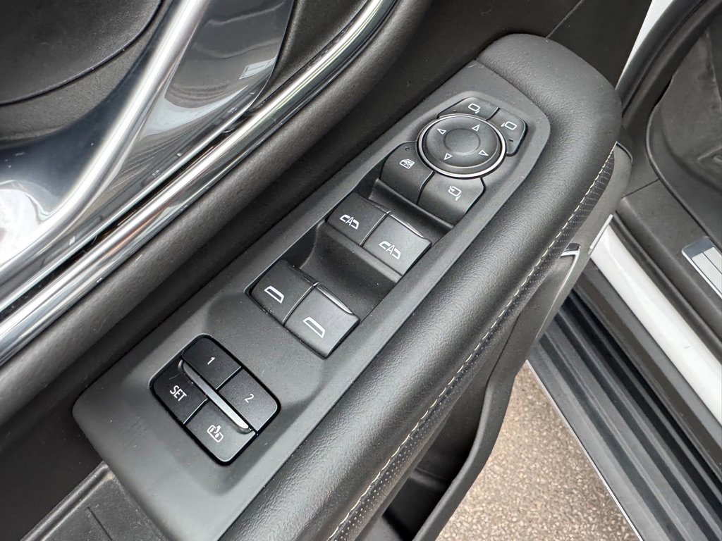 Used 2023 Chevrolet Tahoe Premier w/ Premium Package 2 image 19