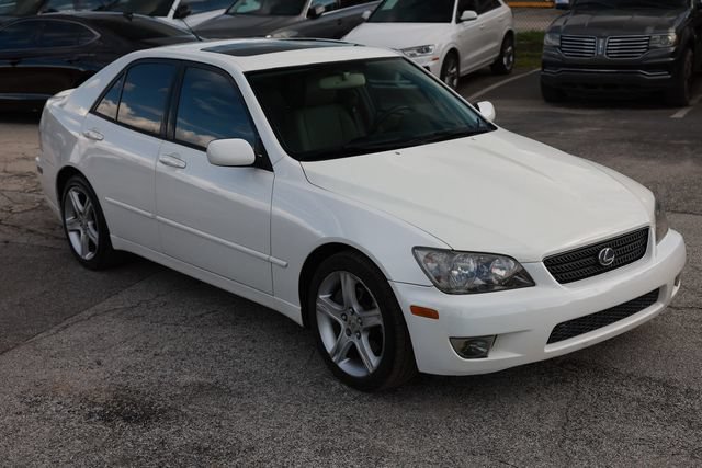 Used 2005 Lexus IS 300 RWD image 18