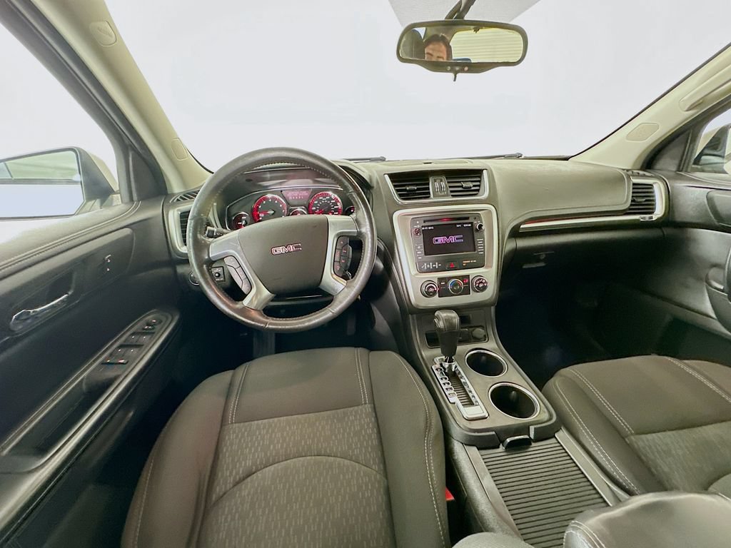 Used 2015 GMC Acadia SLE FWD image 17