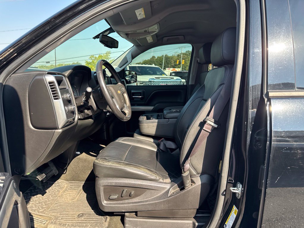 Used 2017 Chevrolet Silverado 1500 LT w/ All Star Edition AWD/4WD image 13