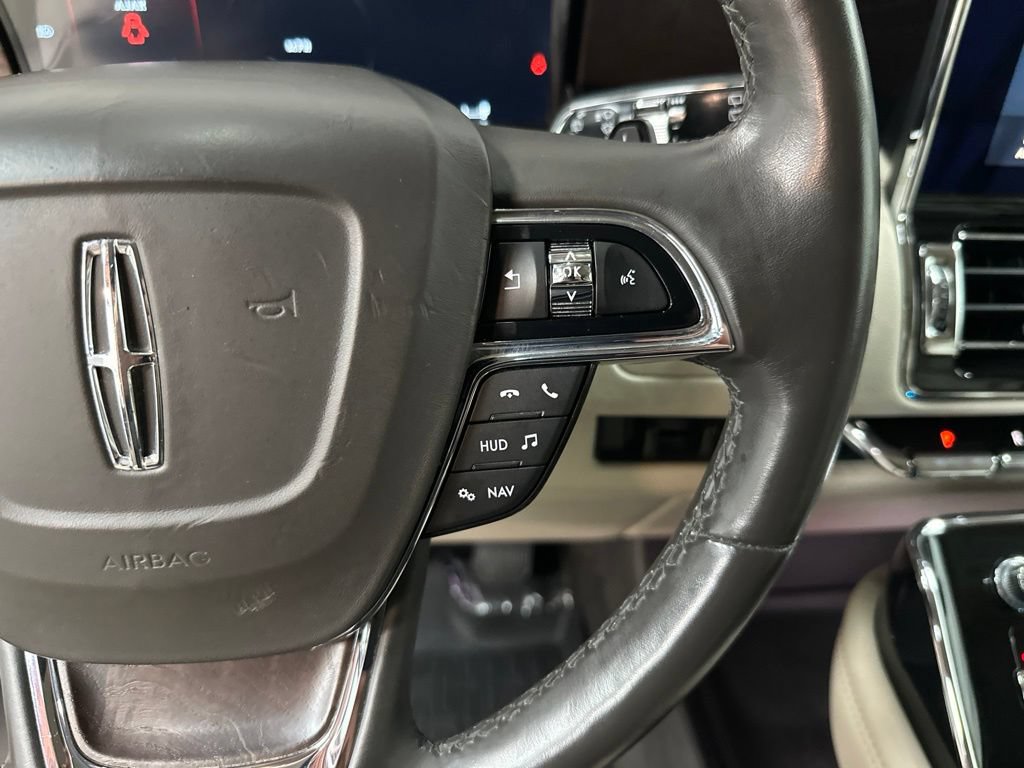 Used 2019 Lincoln Navigator Reserve AWD/4WD image 15