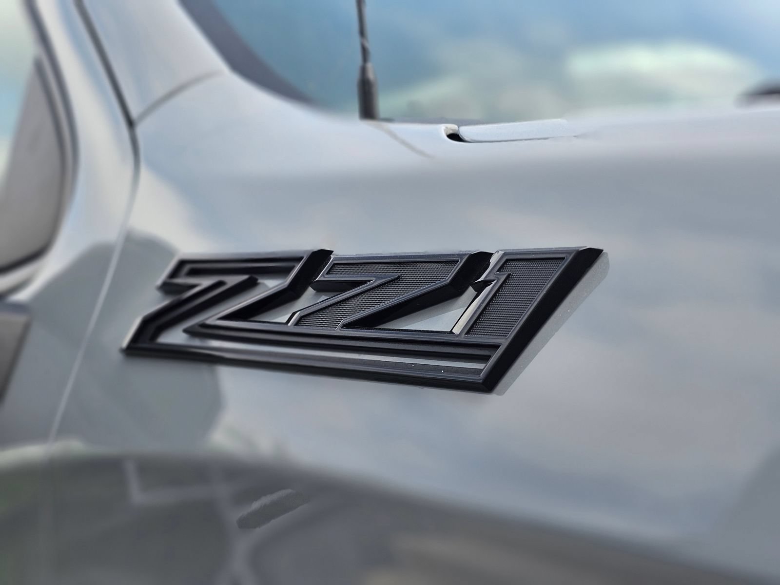 Used 2024 Chevrolet Silverado 1500 LT Trail Boss w/ LPO, Dark Essentials Package AWD/4WD image 10