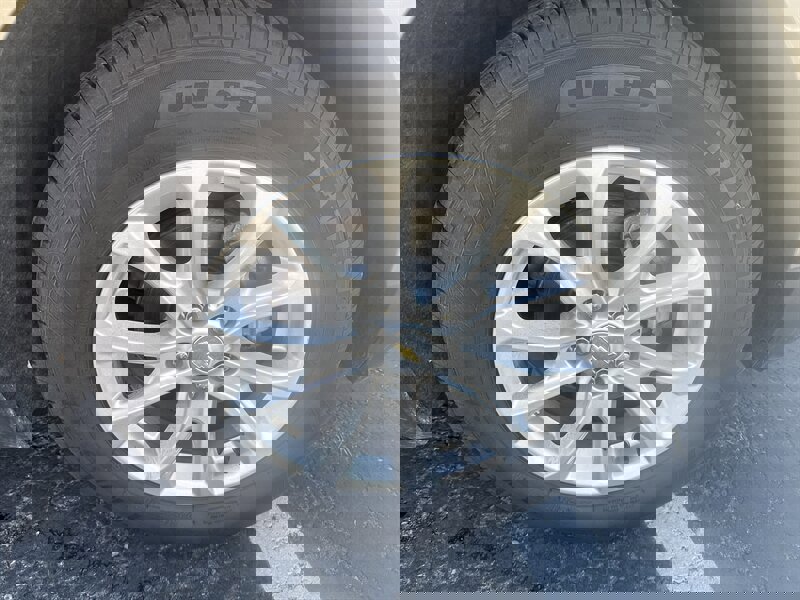 Used 2018 Chevrolet Equinox LT image 11