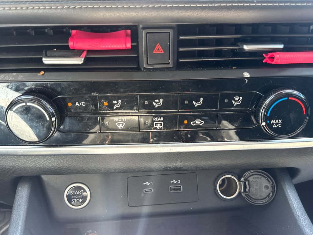 Used 2023 Nissan Rogue S FWD image 23