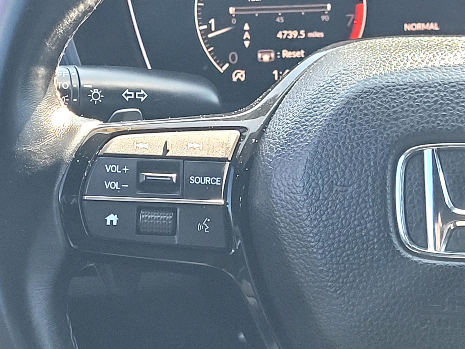 Used 2025 Honda Civic Sport image 26