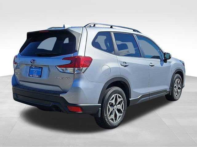 Used 2022 Subaru Forester Premium AWD/4WD image 6