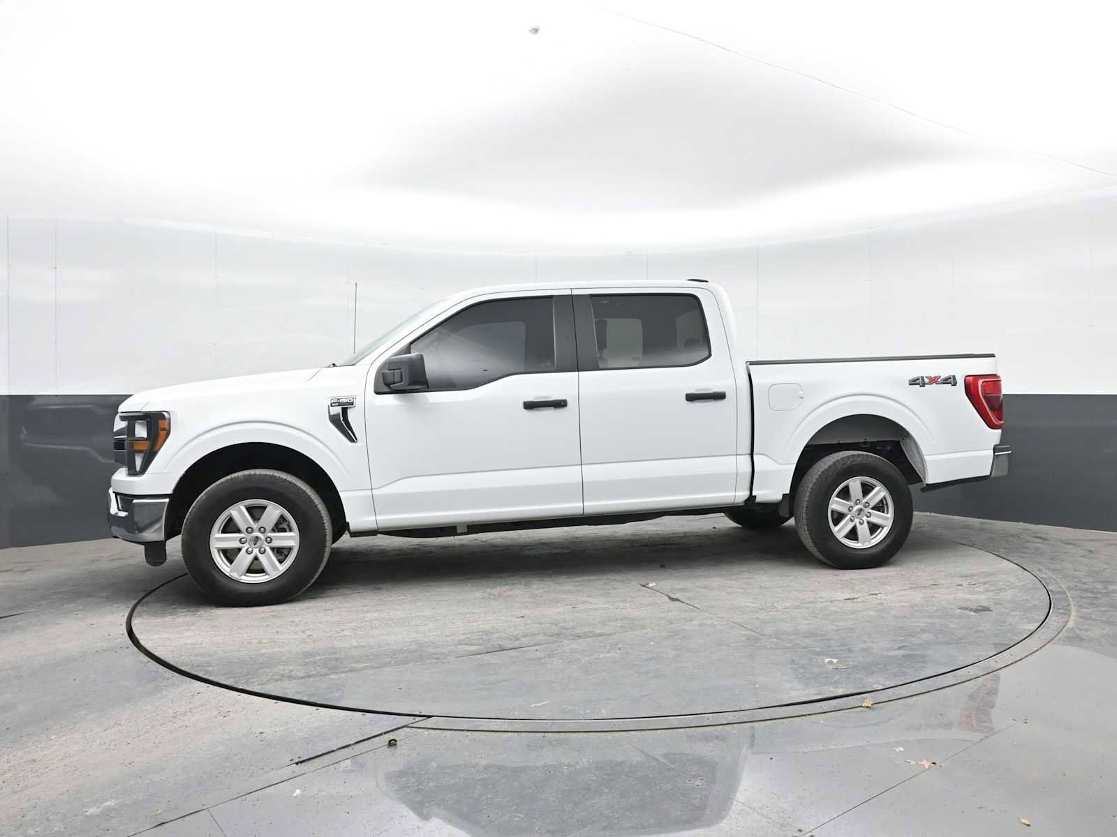 Used 2023 Ford F150 XLT image 4
