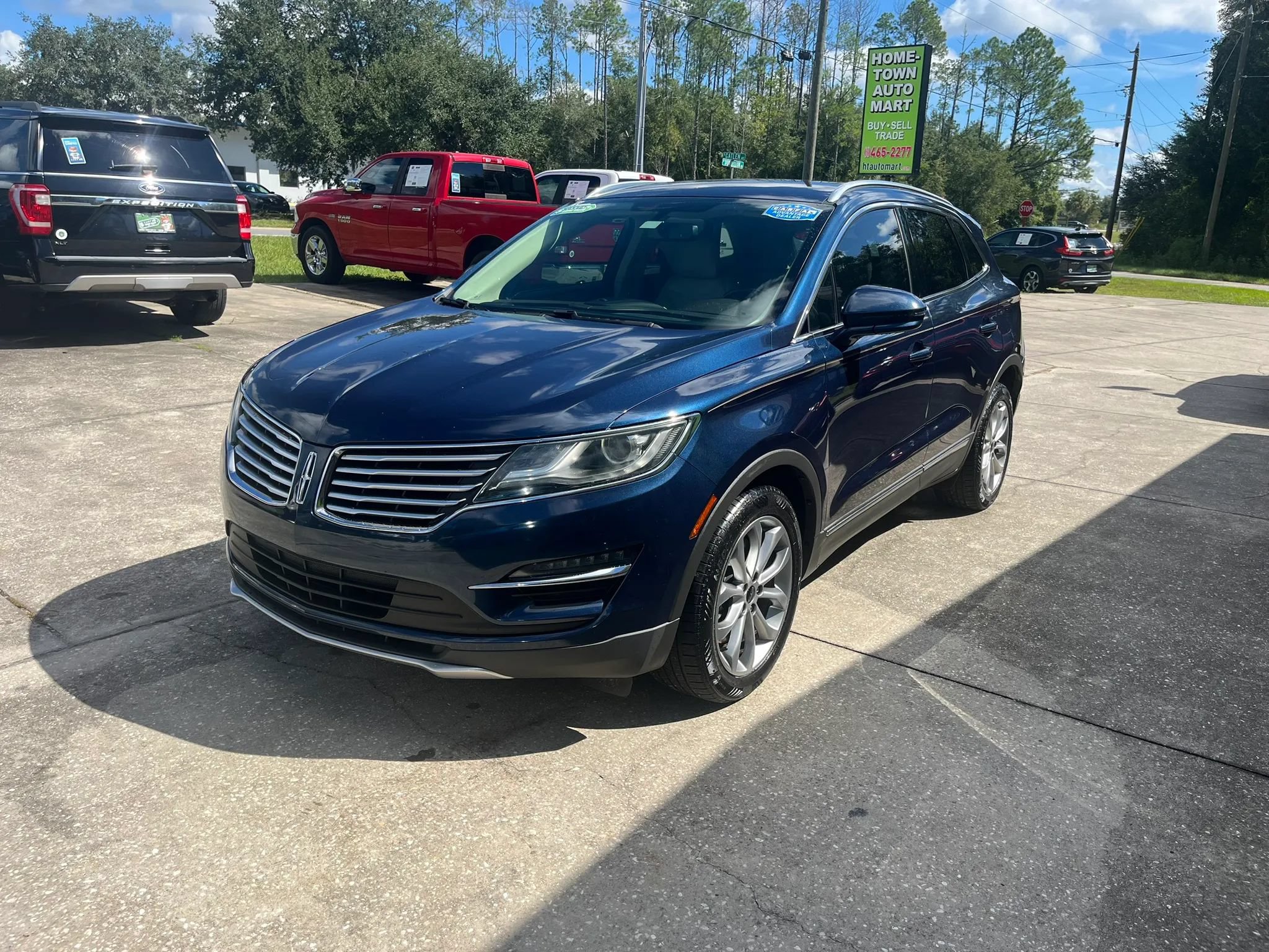 Used 2015 Lincoln MKC FWD w/ Equipment Group 101A Select image 3