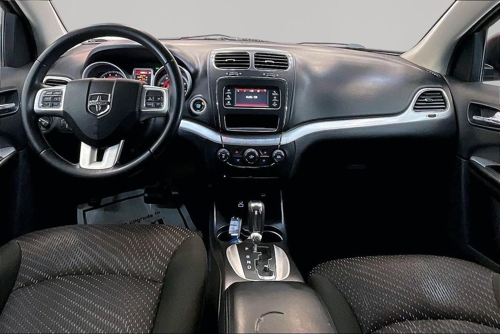 Used 2019 Dodge Journey SE w/ Connectivity Group FWD image 8