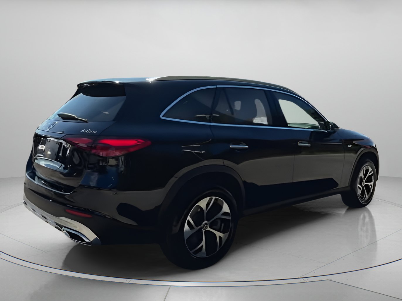 Used 2025 Mercedes-Benz GLC 350e GLC 350e image 28