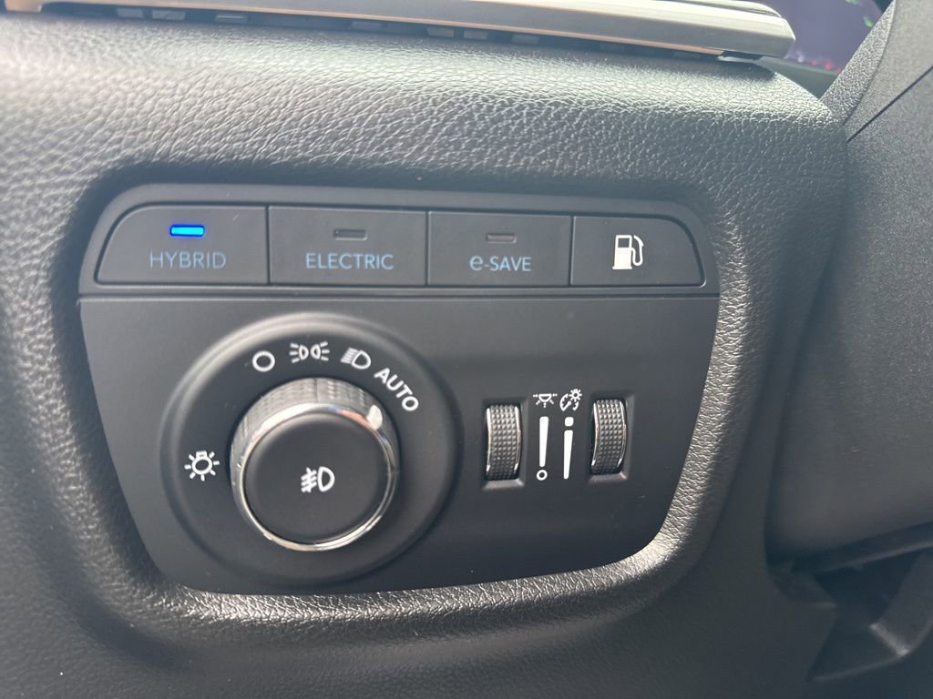 Used 2023 Jeep Grand Cherokee 4WD 4xe image 30