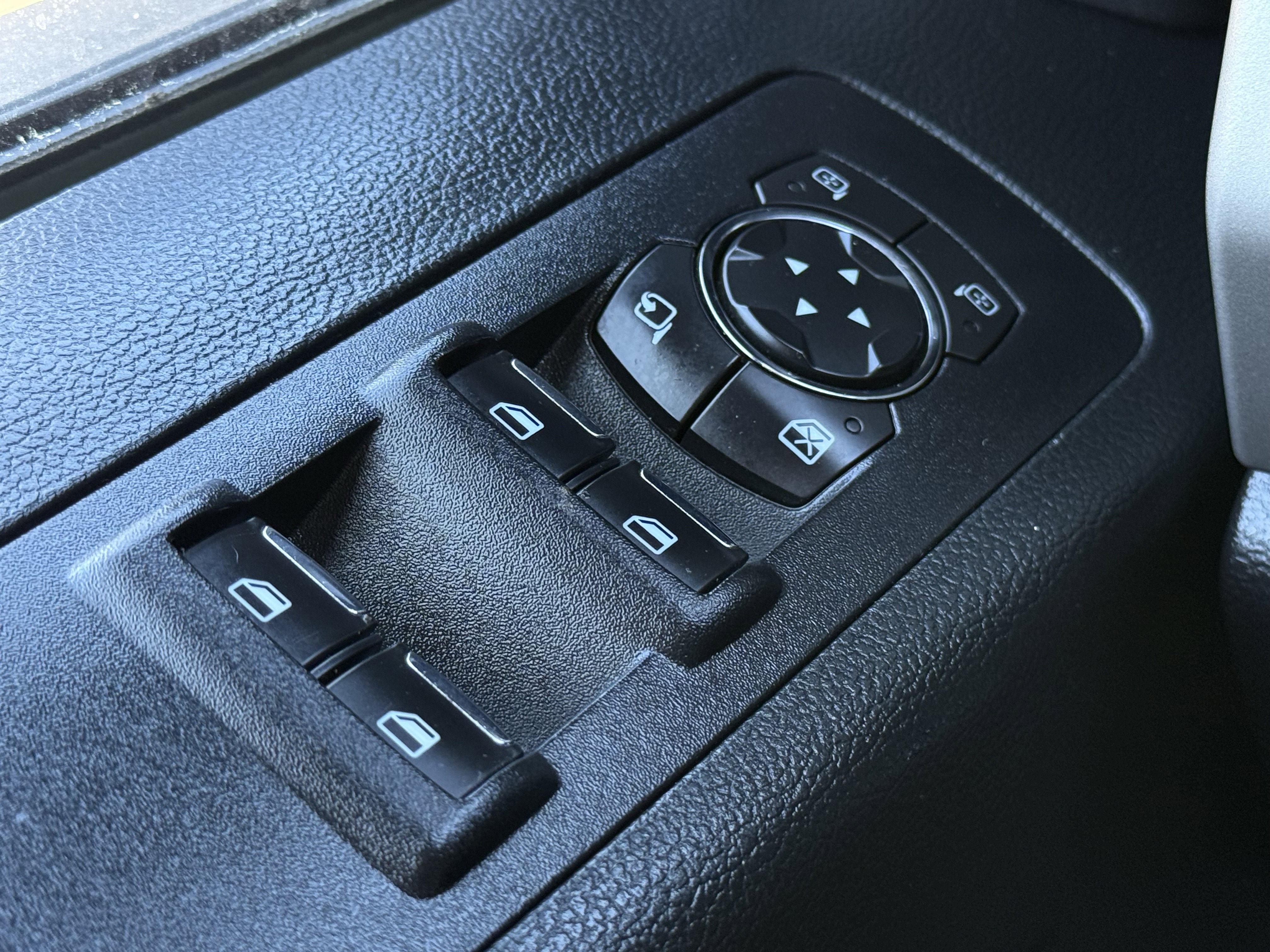 Used 2016 Ford F150 Lariat w/ Equipment Group 502A Luxury image 22