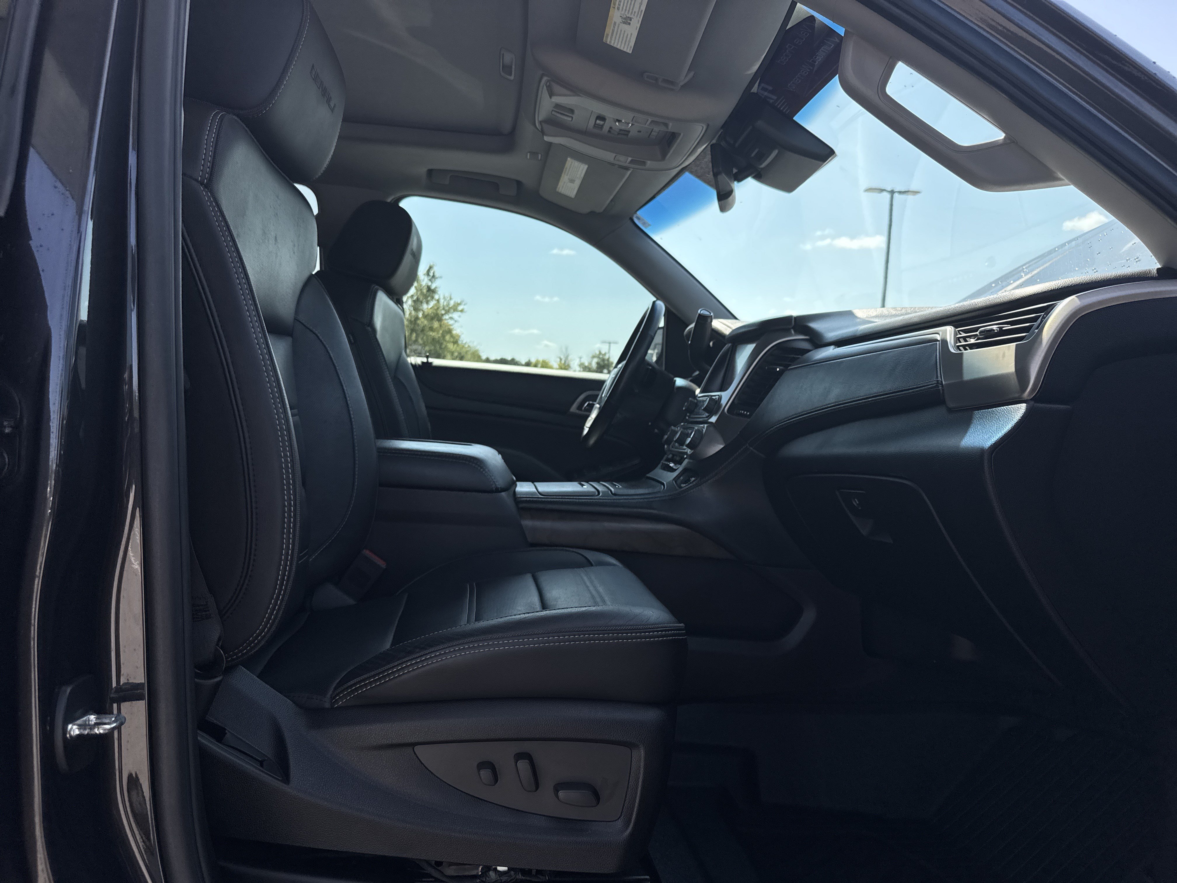 Used 2018 GMC Yukon Denali w/ Denali Ultimate Package RWD image 35