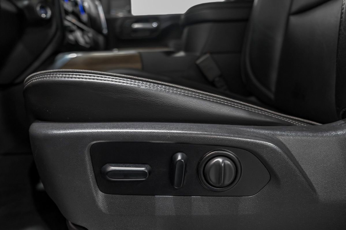 Used 2021 Chevrolet Silverado 3500 High Country w/ Snow Plow Prep/Camper Package image 34