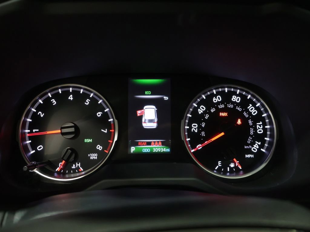 Used 2022 Toyota RAV4 XLE Premium image 40