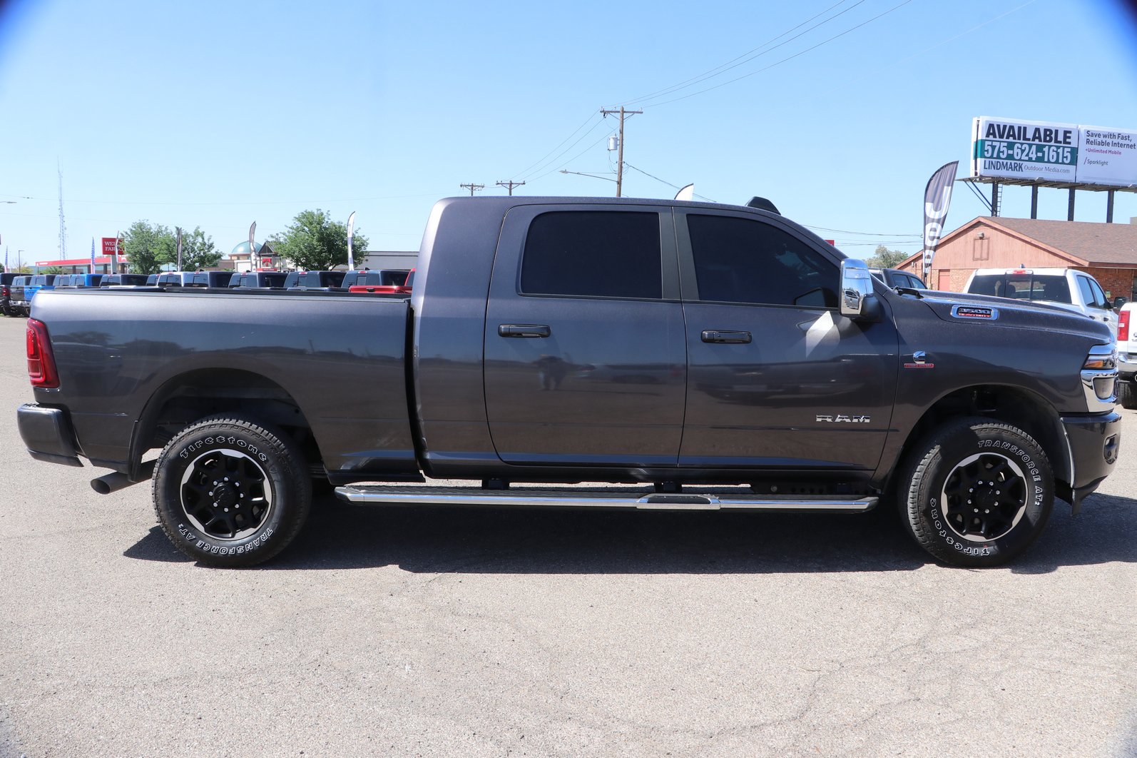 Used 2025 RAM 3500 Laramie AWD/4WD image 8