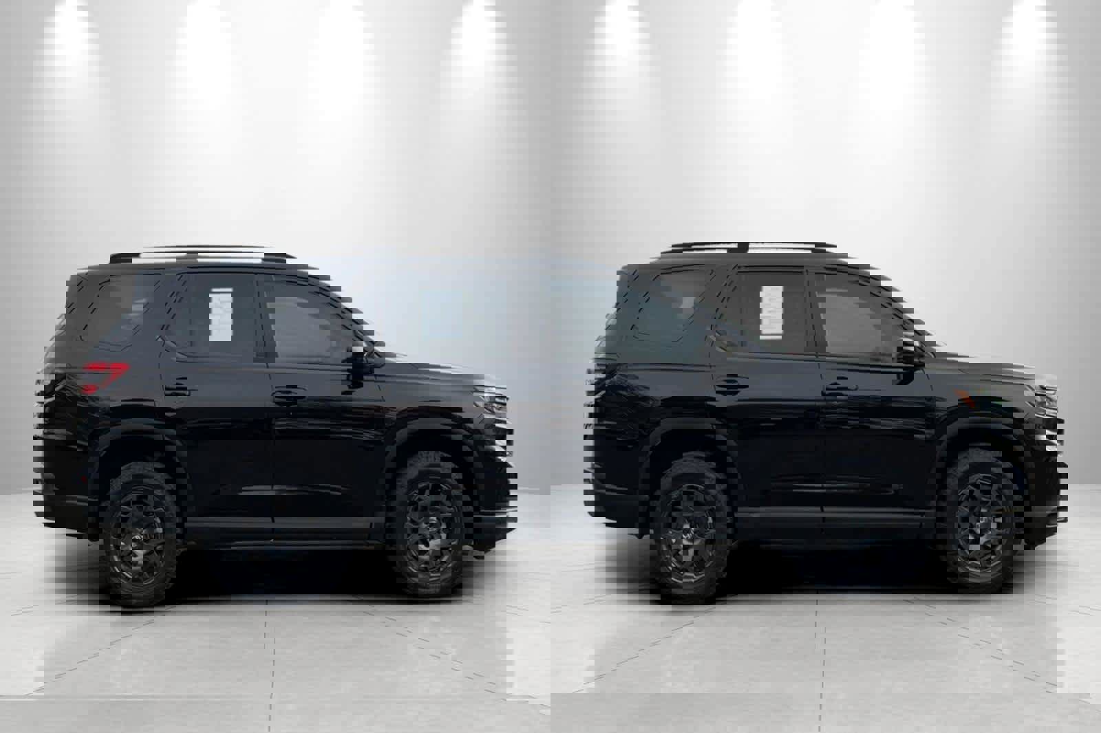 Certified 2024 Honda Pilot TrailSport image 8