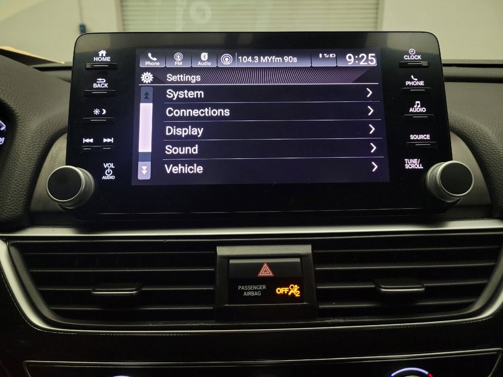 Used 2018 Honda Accord Sport image 25