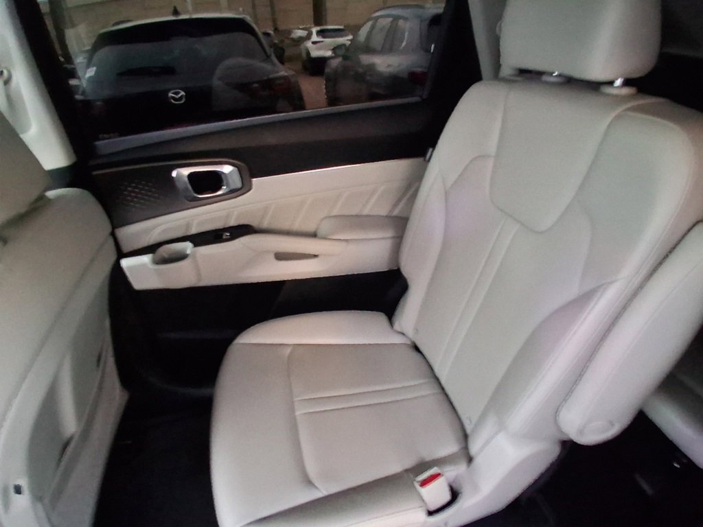 Used 2024 Kia Sorento SX image 18