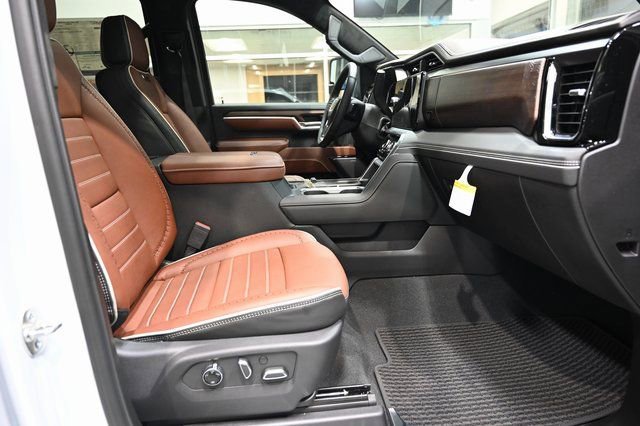 New 2026 GMC Sierra 2500 Denali Ultimate image 17