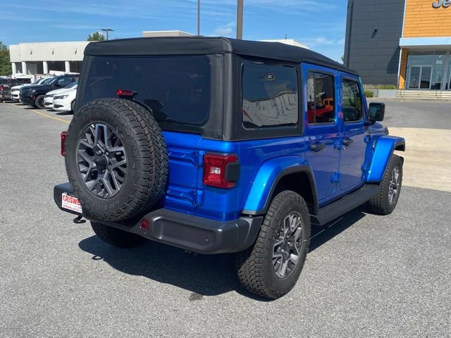 New 2025 Jeep Wrangler Sahara image 8