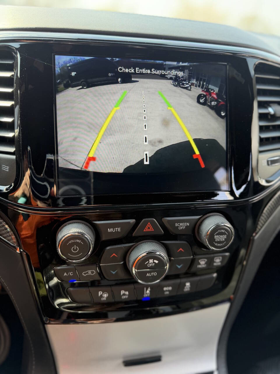 Used 2020 Jeep Grand Cherokee Trackhawk AWD/4WD image 31