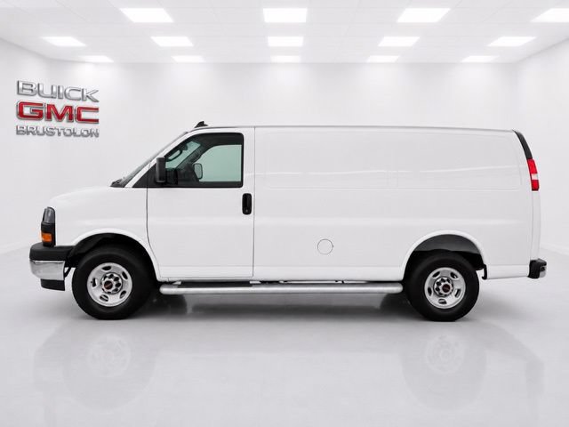 Used 2025 GMC Savana 2500 w/ Driver Convenience Package RWD image 8