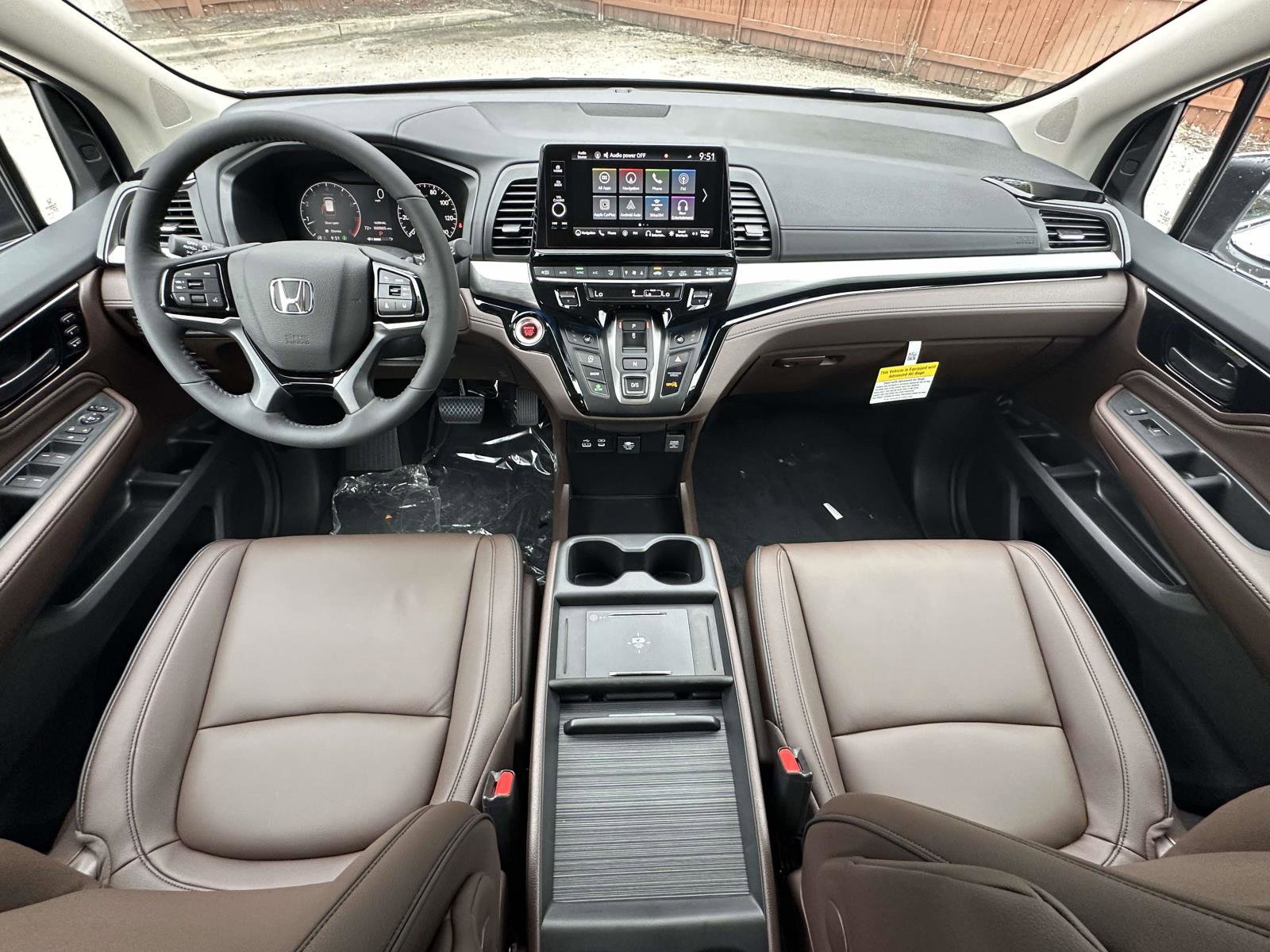 New 2026 Honda Odyssey Touring image 2