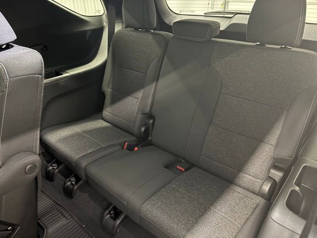 Used 2025 Chevrolet Traverse LT w/ Driver Confidence Package image 10