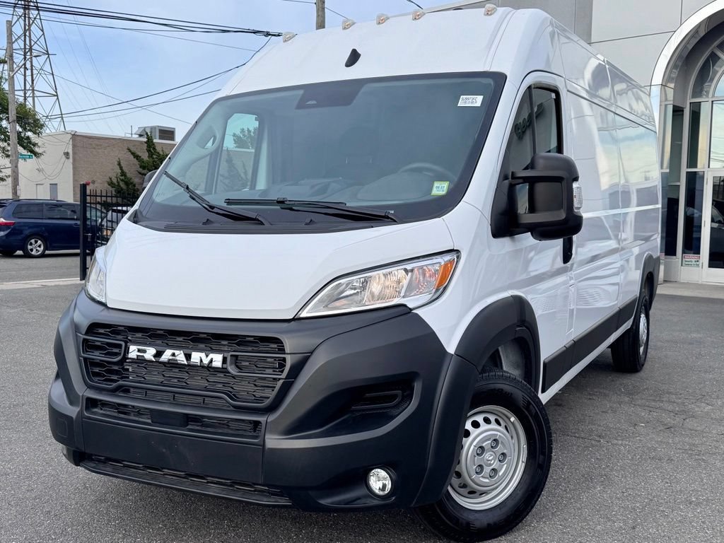 Used 2026 RAM ProMaster 2500 w/ Convenience Group FWD image 3