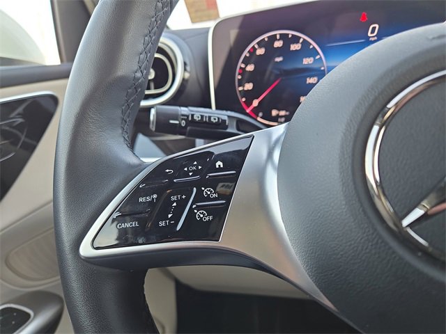 Used 2025 Mercedes-Benz GLC 350e 4MATIC image 17