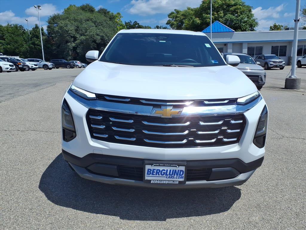 Used 2026 Chevrolet Equinox LT w/ Convenience Package II AWD/4WD image 9