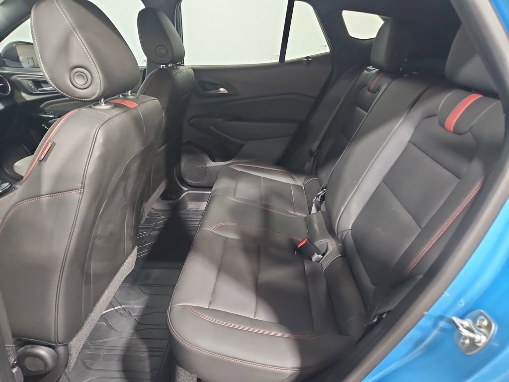 Used 2025 Chevrolet Trax RS w/ Driver Confidence Package image 24