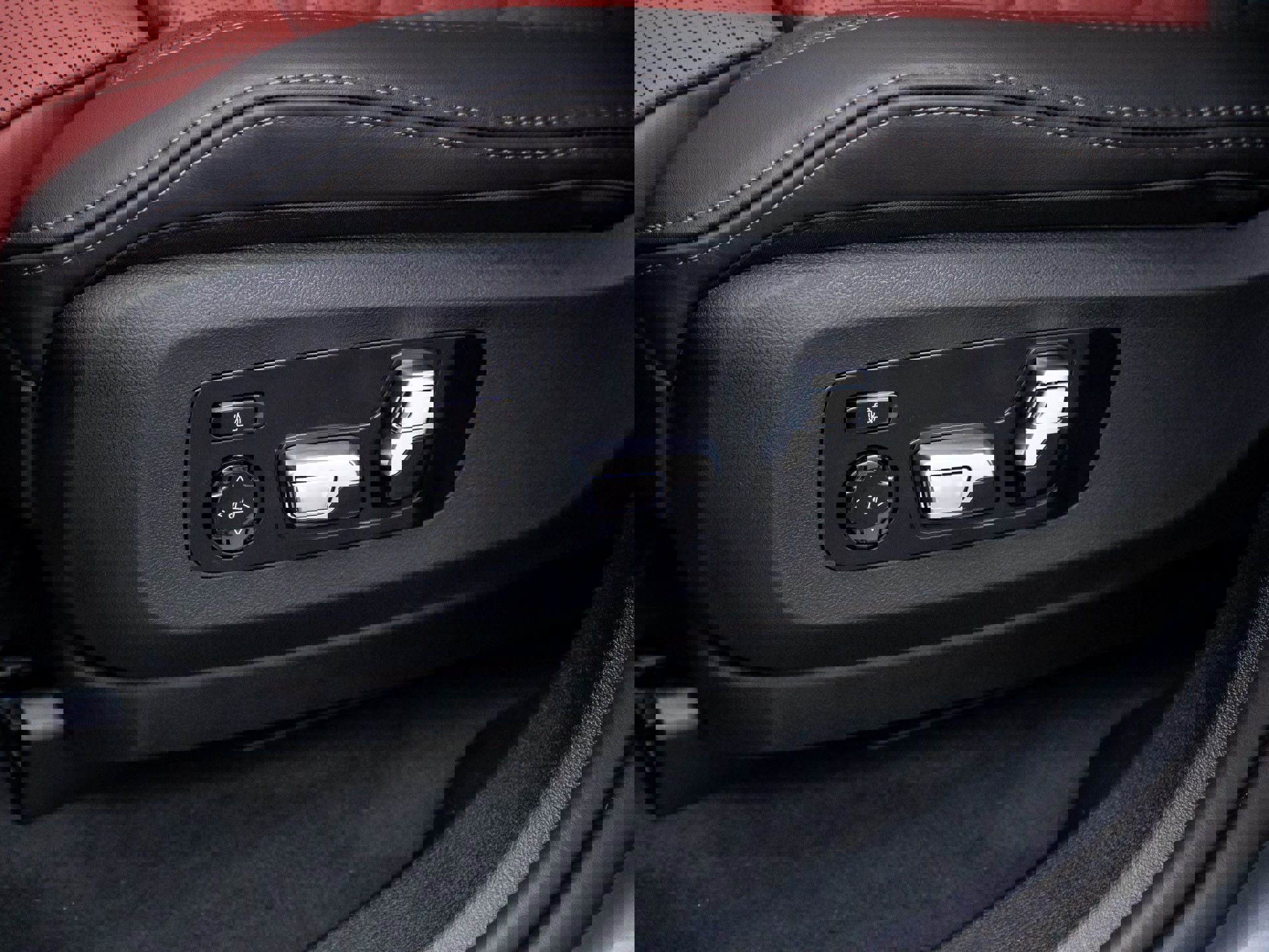 New 2026 BMW X6 M60i image 14