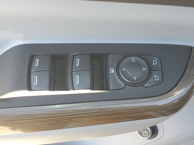 Certified 2023 GMC Acadia SLE w/ Driver Convenience Package AWD/4WD image 16