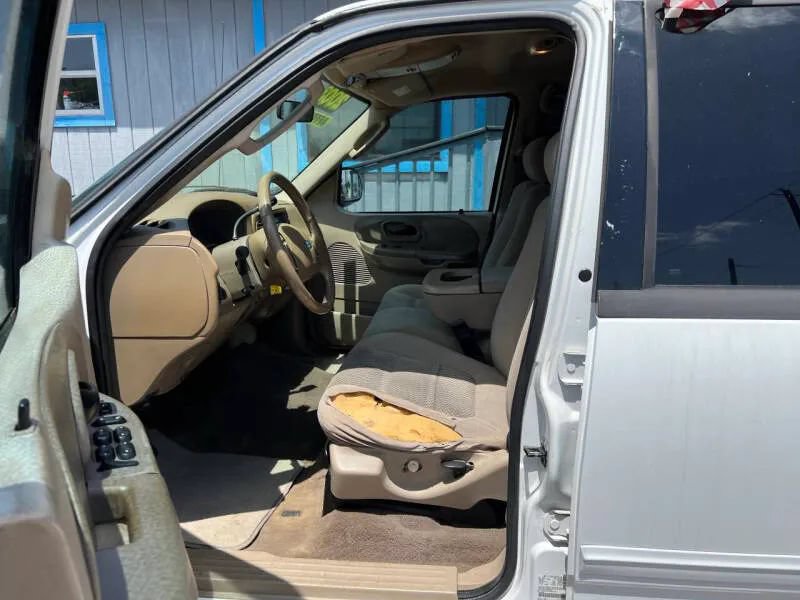 Used 2003 Ford F150 XLT RWD image 10