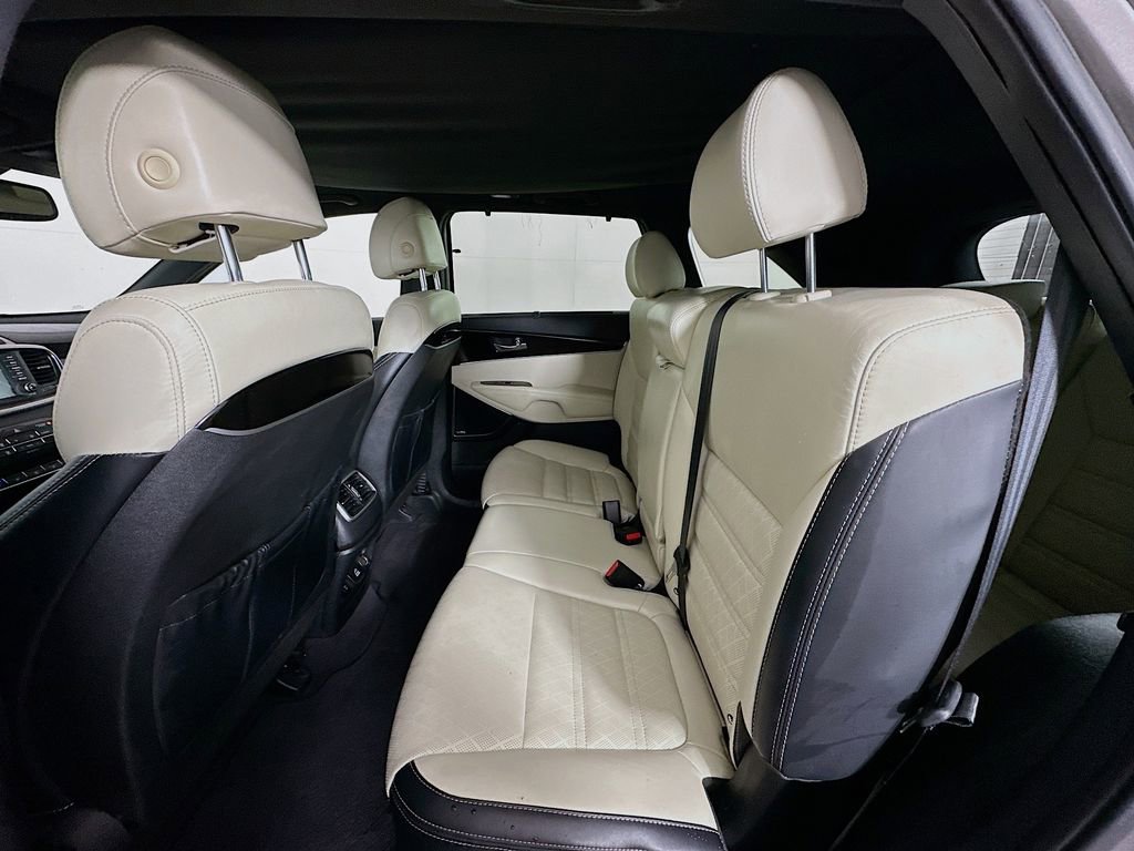 Used 2017 Kia Sorento SX image 26