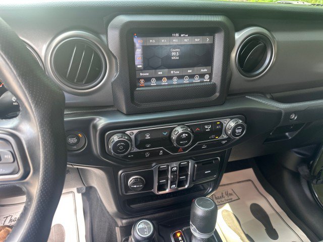 Used 2022 Jeep Gladiator Sport AWD/4WD image 14