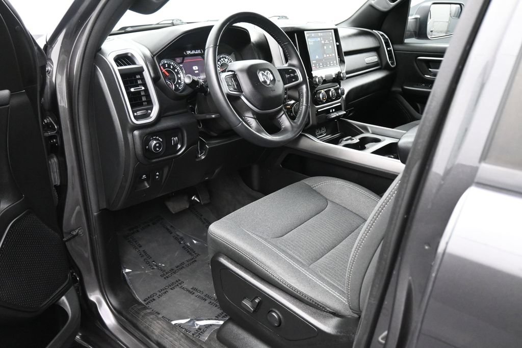 Used 2022 RAM 1500 Big Horn AWD/4WD image 2