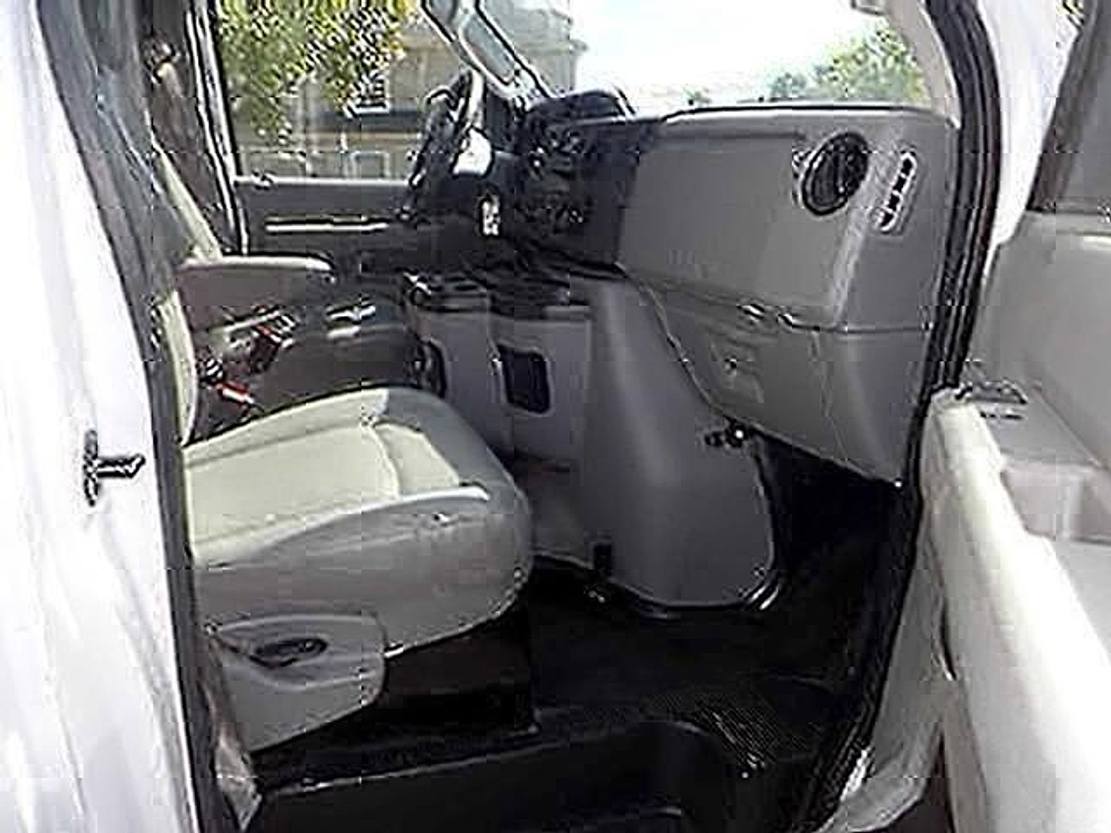 Used 2024 Ford E-450 and Econoline 450 Super Duty w/ Power Windows & Locks Group RWD image 9