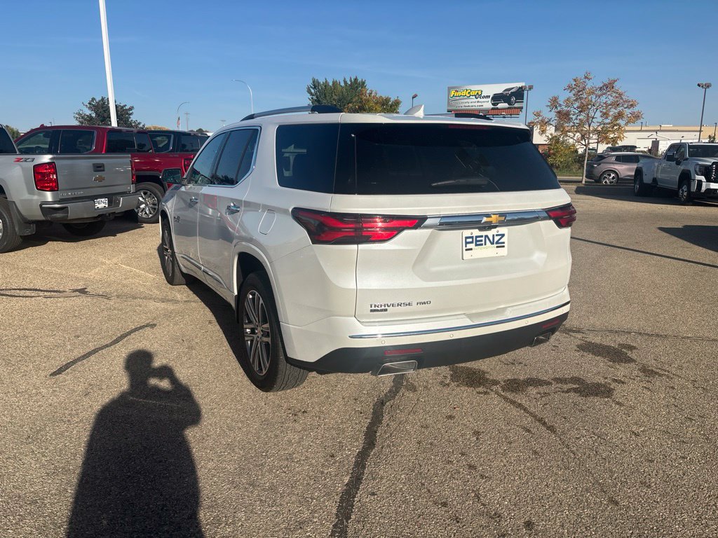 Used 2024 Chevrolet Traverse High Country AWD/4WD image 6