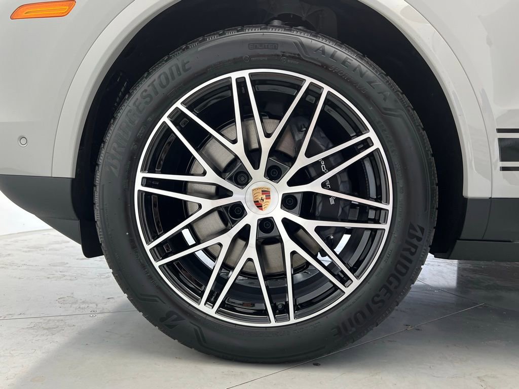 New 2026 Porsche Cayenne Coupe image 27
