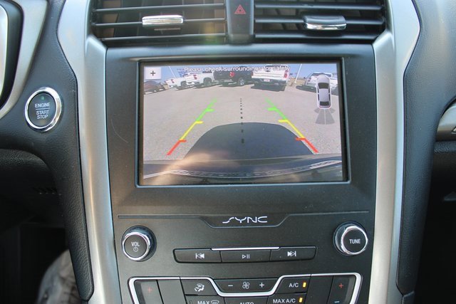 Used 2019 Ford Fusion SE image 21