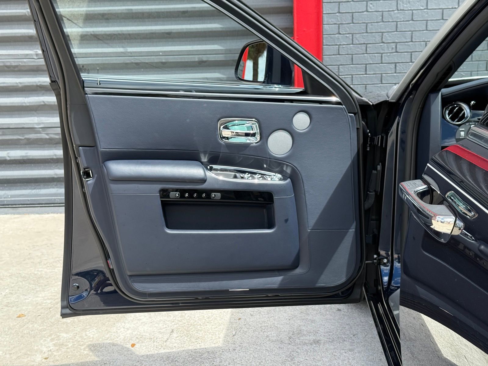 Used 2020 Rolls-Royce Ghost image 17