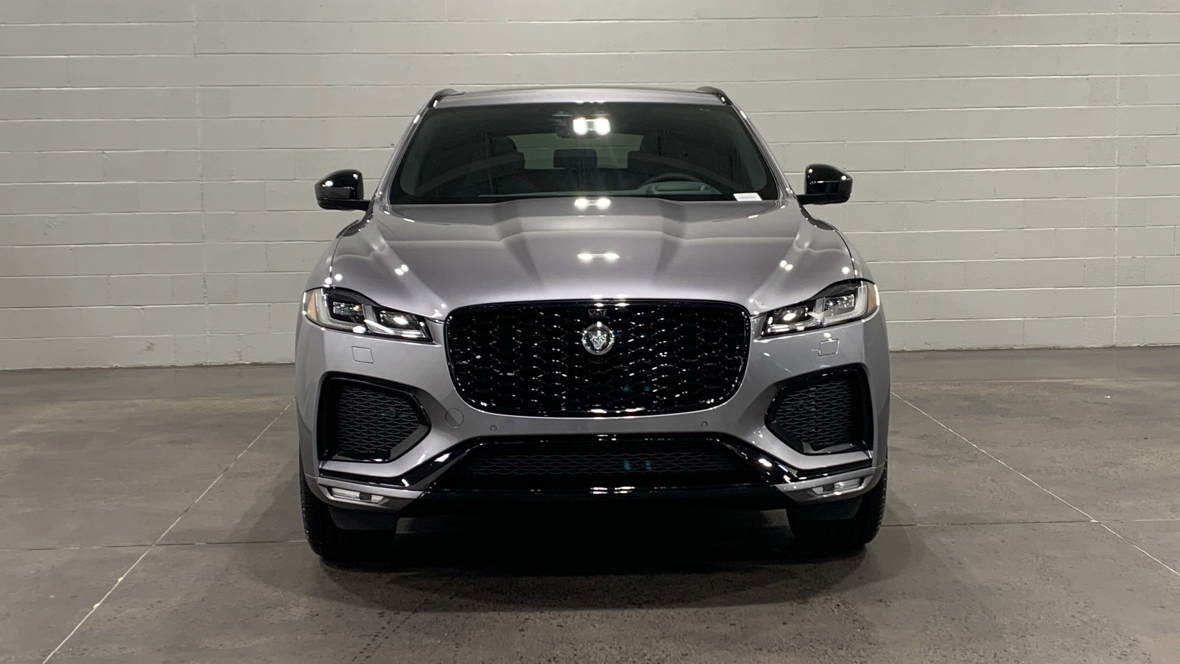 New 2026 Jaguar F-PACE R-Dynamic S image 9