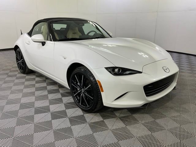 Used 2025 MAZDA MX-5 Miata Grand Touring w/ Weather Package image 9