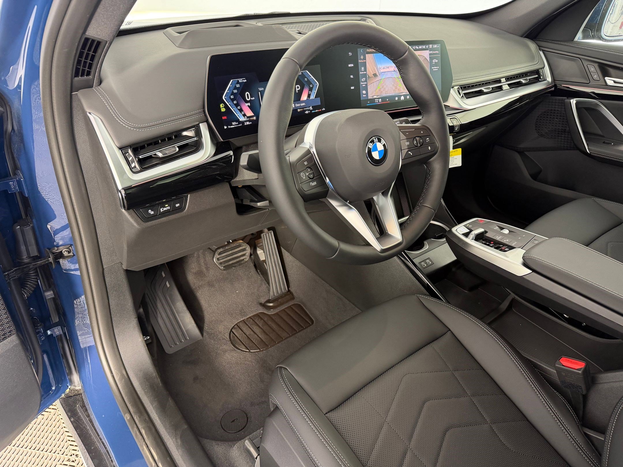 Used 2026 BMW X1 xDrive28i w/ Technology Package AWD/4WD image 4