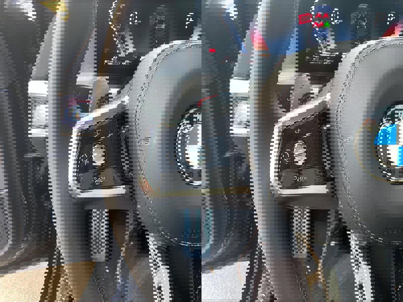 Certified 2023 BMW 740i image 17